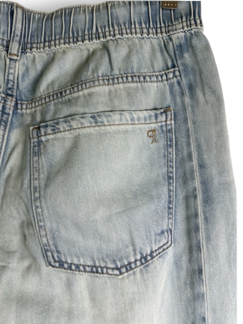 Anthropologie Pilcro Adi Mid-Rise Flare Ditsy Jeans, Size S - Picture 7 of 13